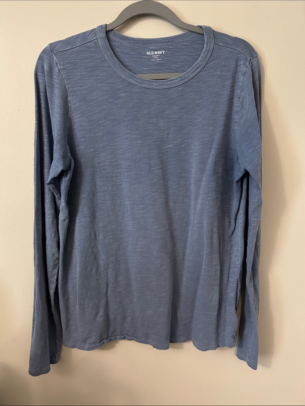 Old Navy Women's Long-Sleeve Crewneck Tee — Dusty Blue